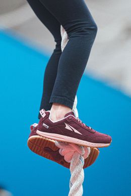 Кросівки для бігу дитячі Altra Youth Kokiri (бордовий), 33.5, Середня